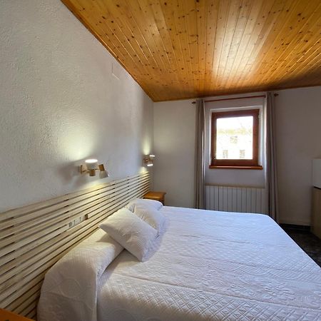 Hotel Rural Cal Amadeu Vilanova de Escornalbou Екстер'єр фото