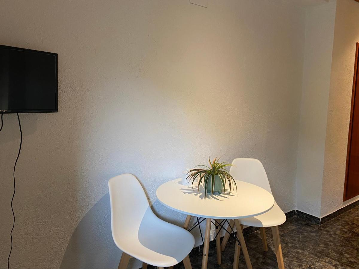 Hotel Rural Cal Amadeu Vilanova de Escornalbou Екстер'єр фото